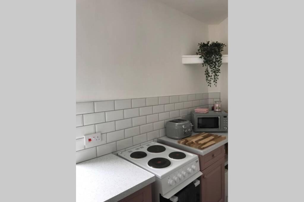 Beautiful 2 Bed Flat In The Heart Of Lynton Devon Apartment Exterior photo